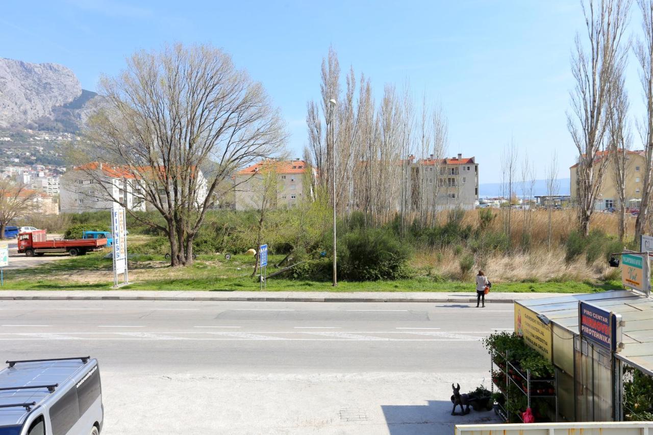 Apartments With A Parking Space Omis - 10362 Kültér fotó